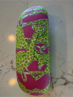 Lilly Pulitzer Pink & Lime Giraffe Print Eyewear Case Hard Shell